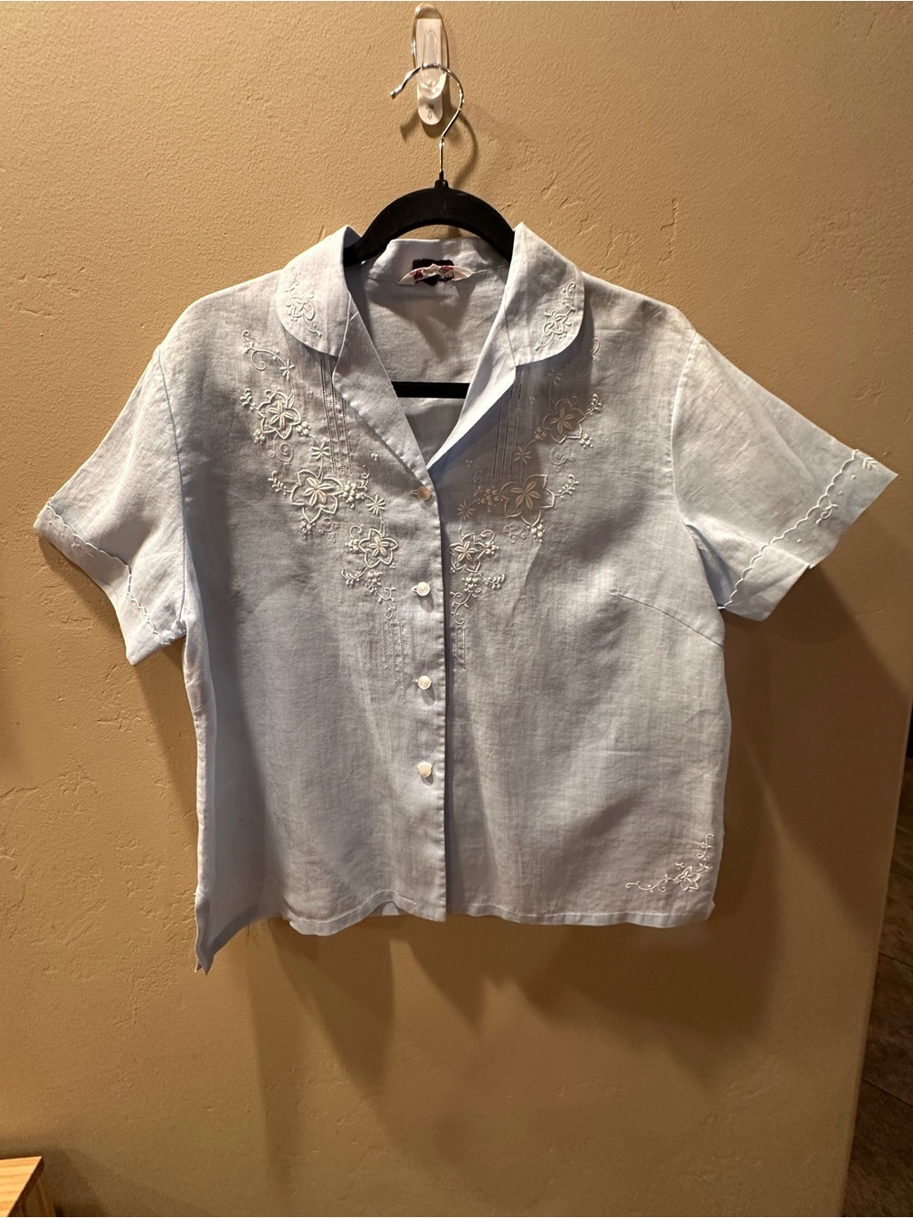 Daffodil Light Blue 100% Linen Hand Embroidered Short Sleeve Blouse 42 Vntg